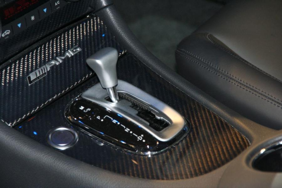  Mercedes-Benz CLK63 AMG Black Edition 2007 года  (фото 14 из 61)